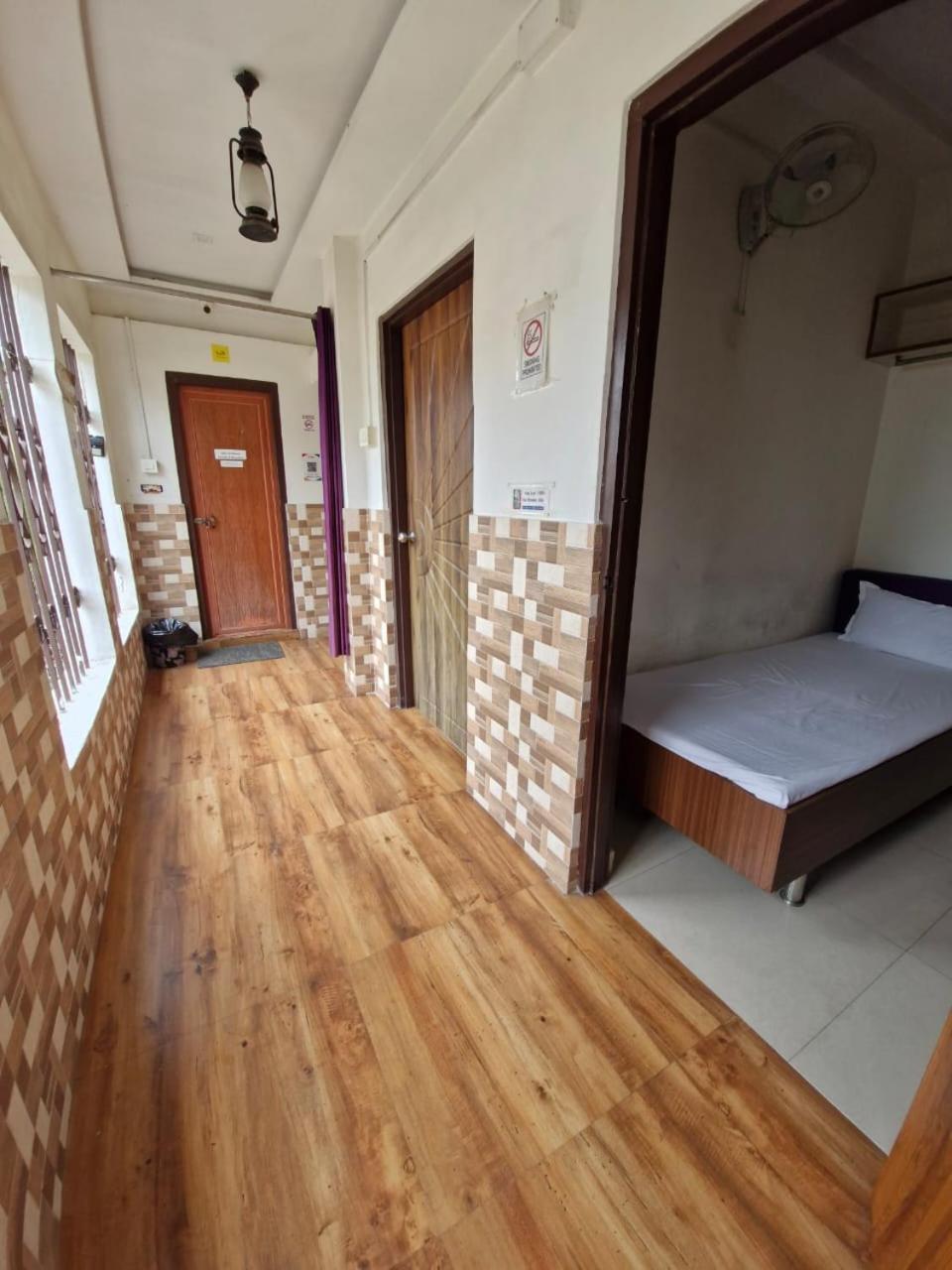 Faith Hotel Siliguri Luaran gambar